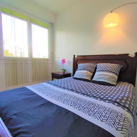 לה רושל Appartement T3 Lumineux Et Tout Confort De 72 M2 Avec Parking Privatif מראה חיצוני תמונה