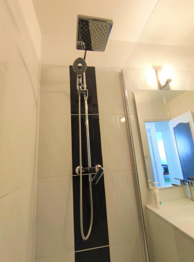 לה רושל Appartement T3 Lumineux Et Tout Confort De 72 M2 Avec Parking Privatif מראה חיצוני תמונה